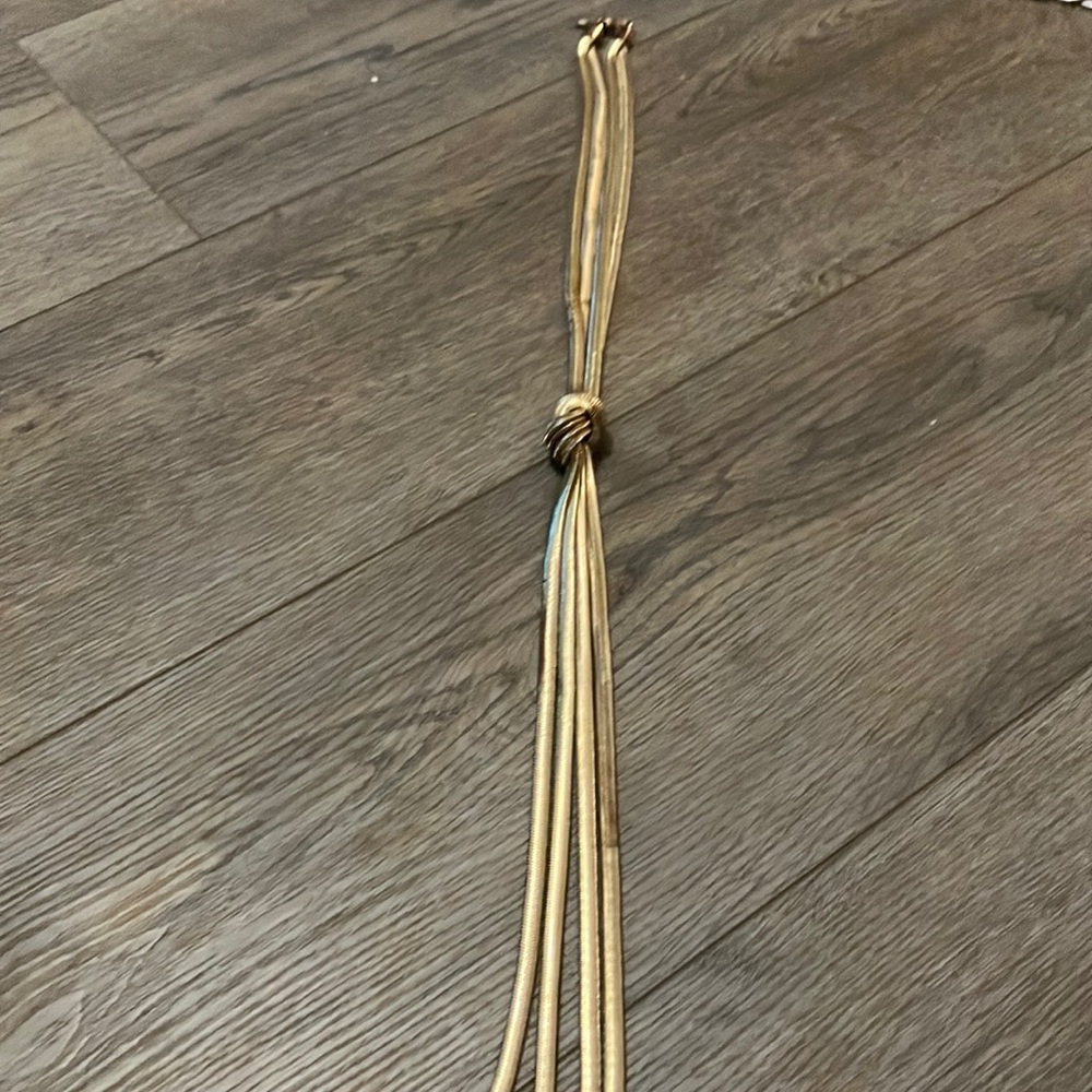 Elegant Gold-Toned Women's Necklace